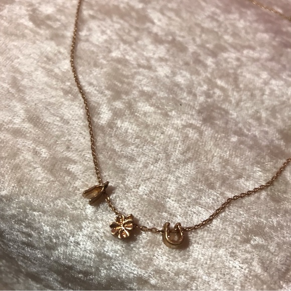 FREE * Maurices Gold St. Patricks’s Day Necklace Horseshoe Lucky Clover Wishbone - Picture 4 of 5